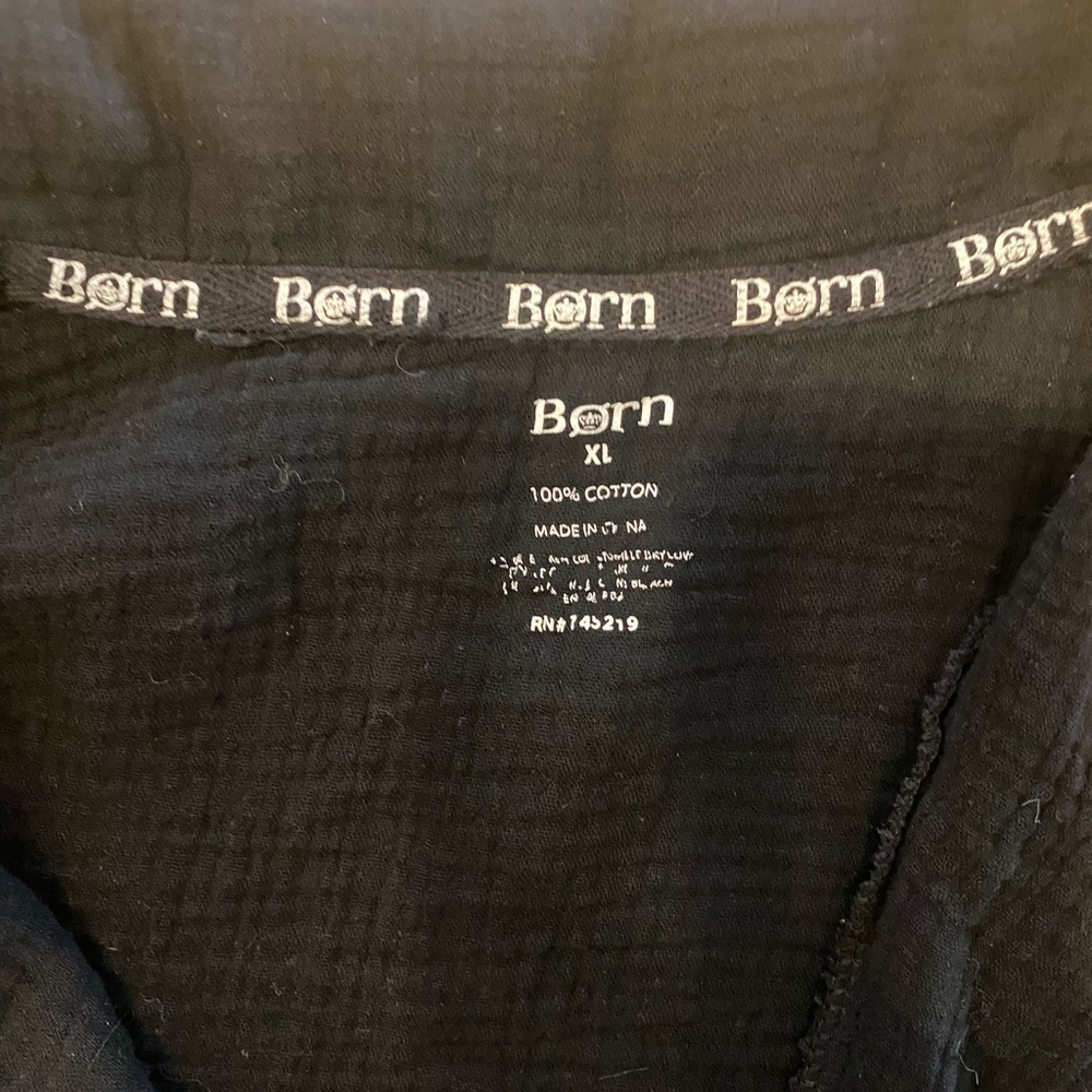 Born Black Short-Sleeve Button-Front Cropped Shirt - Picture 5 of 5
